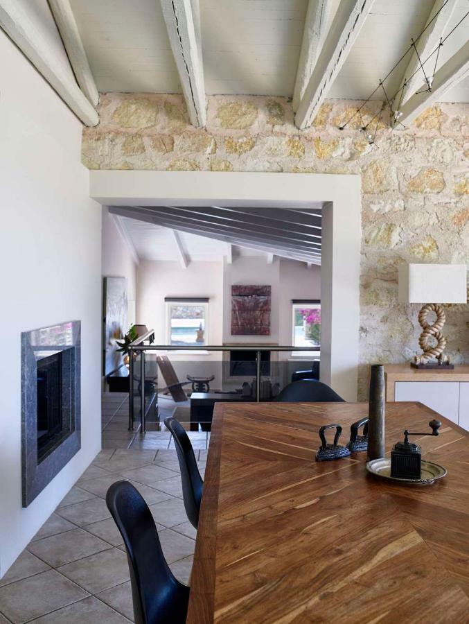 Villa Ioli- Beachfront Luxury Residence Игуменица Екстериор снимка