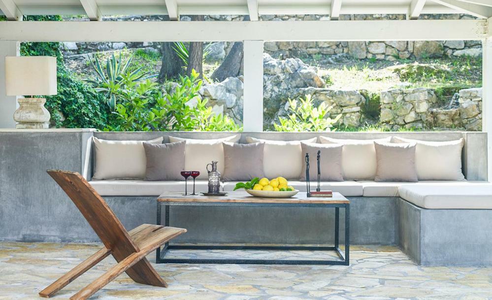 Villa Ioli- Beachfront Luxury Residence Игуменица Екстериор снимка